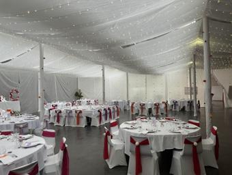 Guirlandes lumineuses LED installées pour un mariage 11
