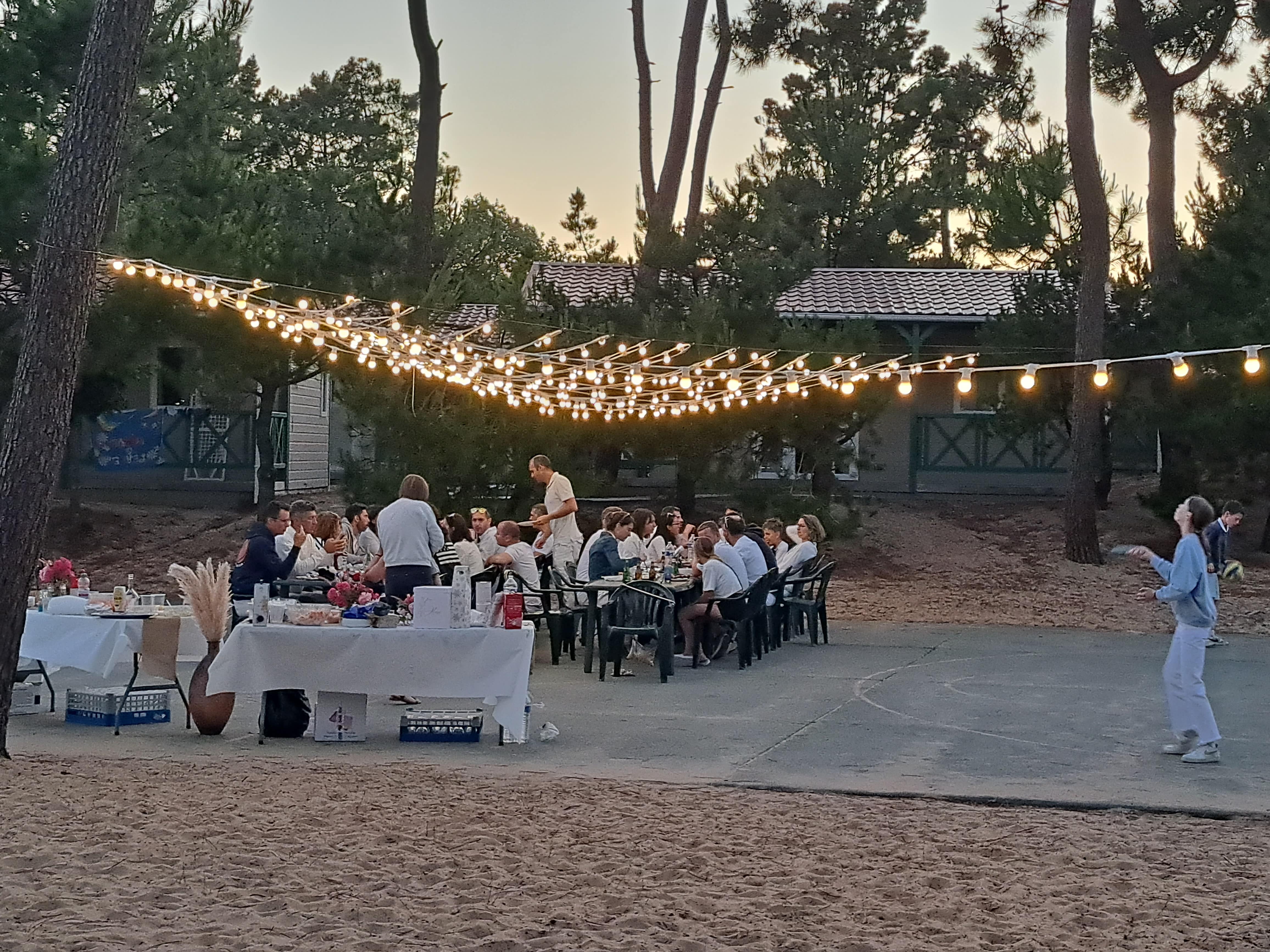 Guirlandes guinguettes mariage